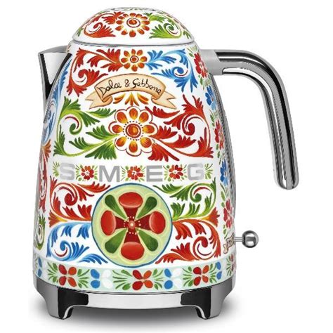 BOUILLOIRE ÉLECTRIQUE SMEG DOLCE&GABBANA en .